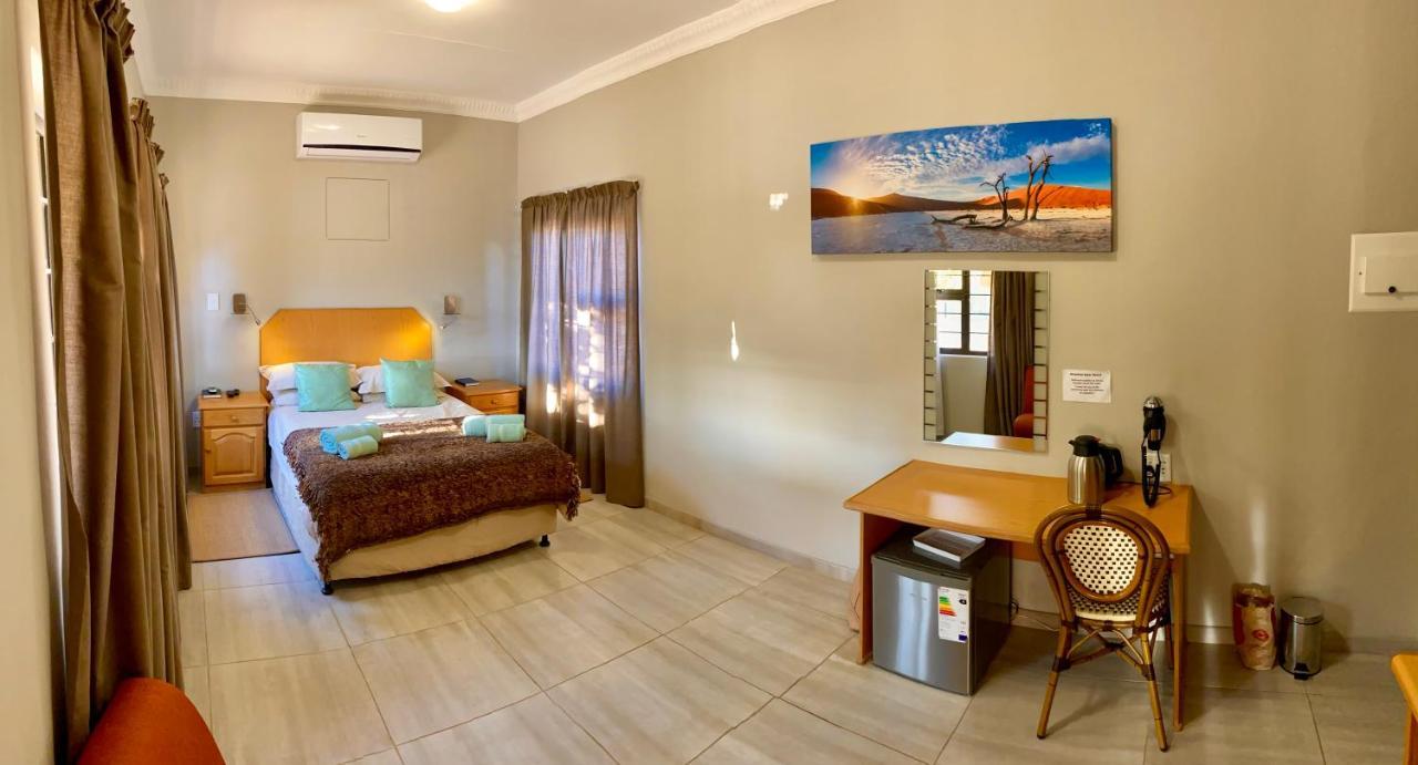 Schuetzenhaus Guesthouse Keetmanshoop Exterior photo